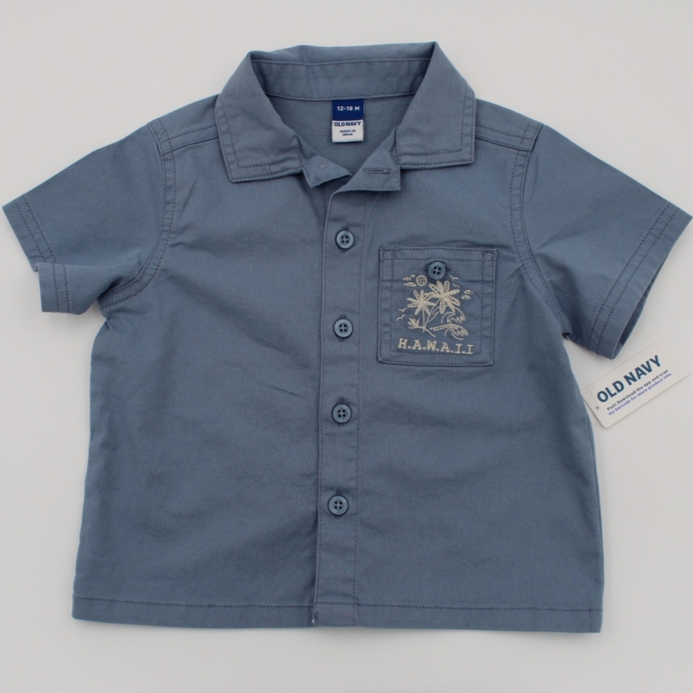 NWT Old Navy Boys Button-Up Shirt – Size 12–18M – Light Blue